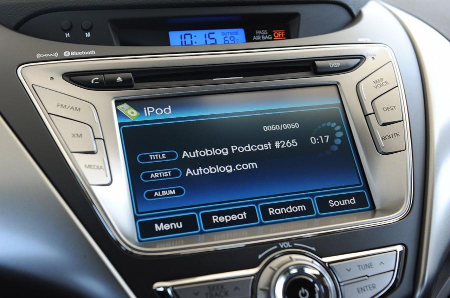  Hyundai Elantra Coupe 2012 года  (фото 53 из 88)